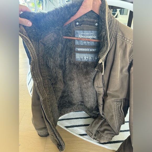 Warm Abercrombie & Fitch Adirondack Coat - Picture 2 of 3